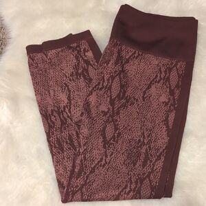 Fabletics Maroon Patterned Leggings XL